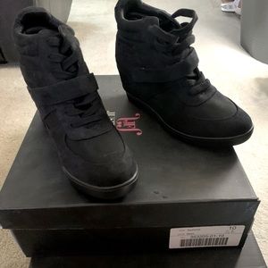 Size 10 wedge black suede sneakers JustFab in box